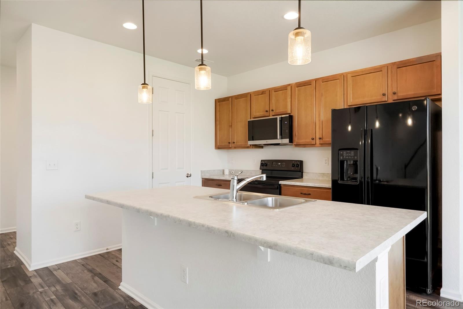 6318 Vista Cliff Loop