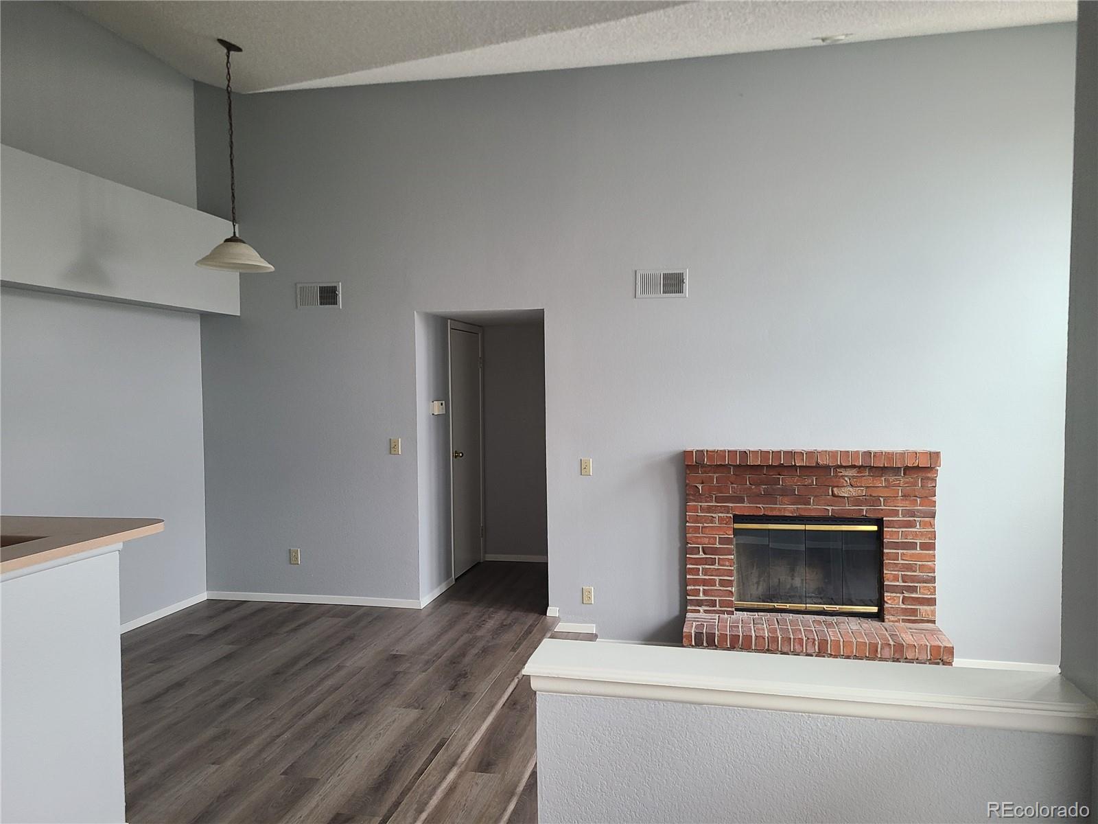 4760 S Wadsworth 301