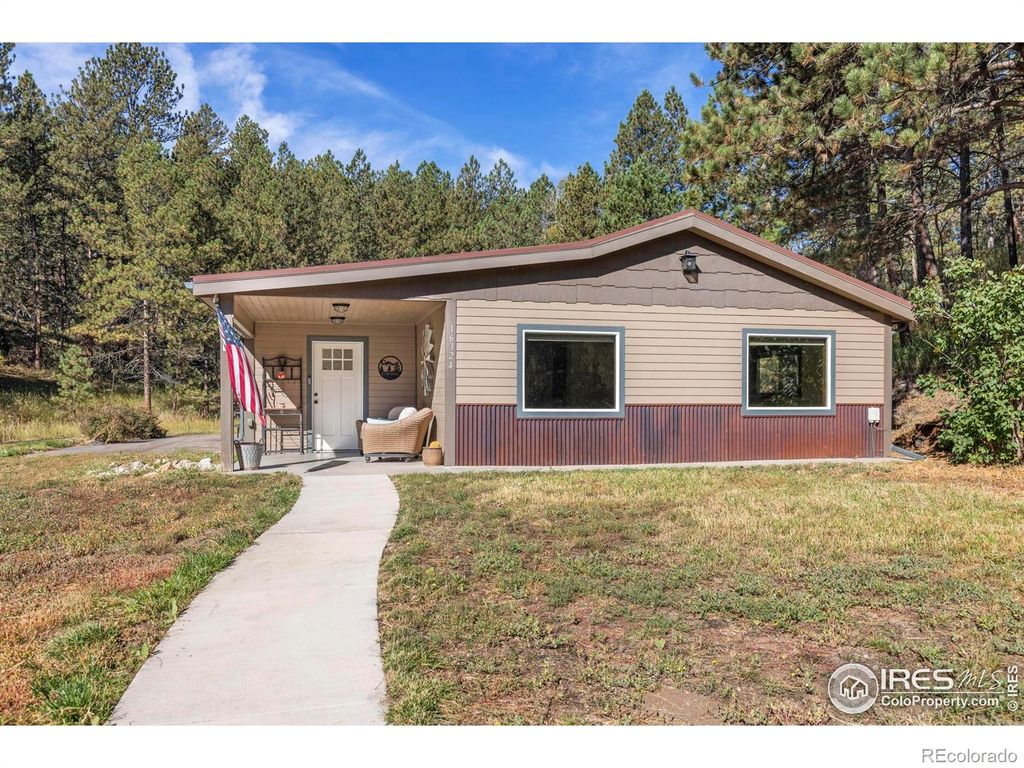 Photo of 16324 W County Road 18E, Loveland, CO 80537 (MLS # IR1044170)