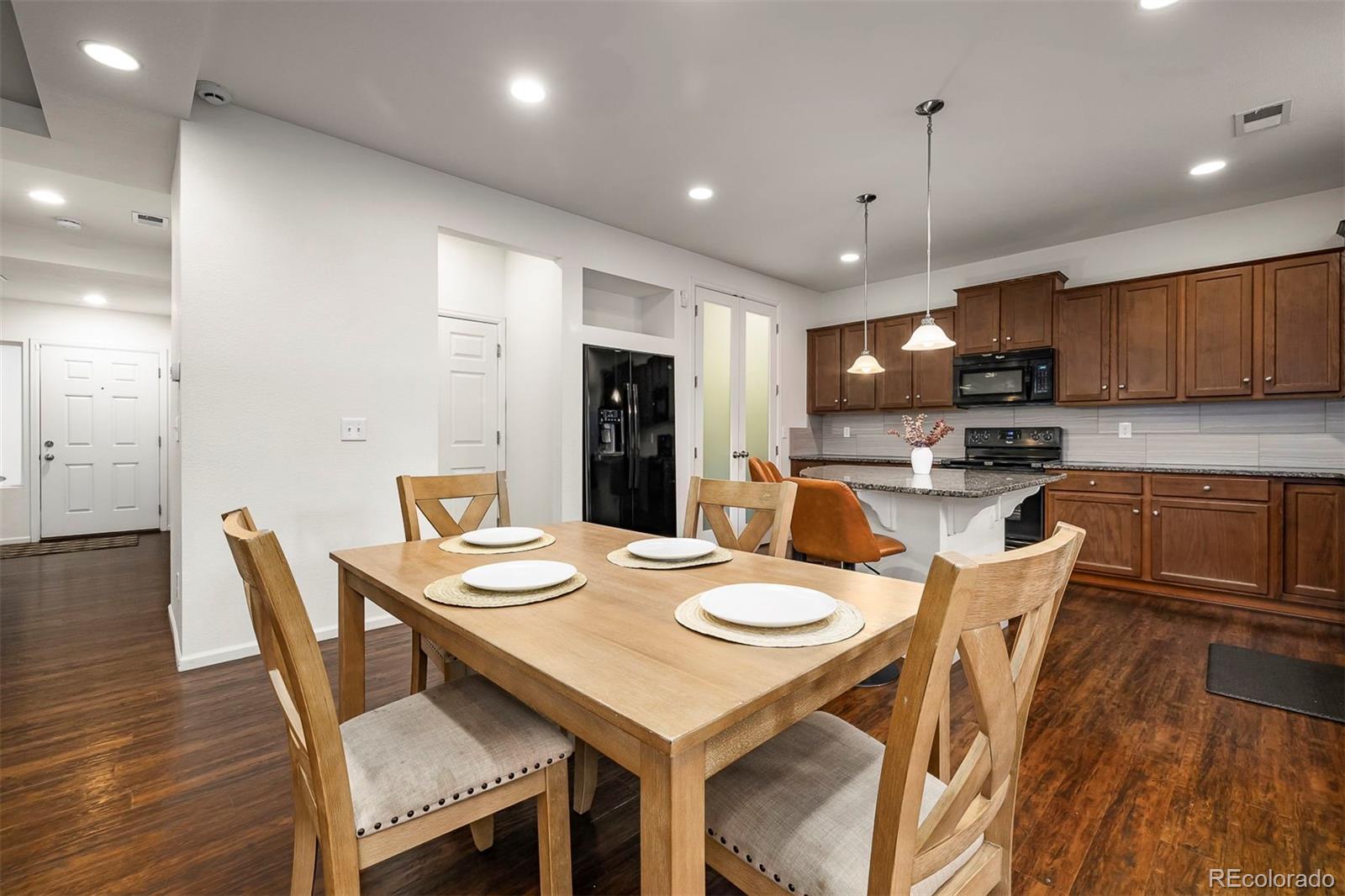 5012 Ridgewood Drive