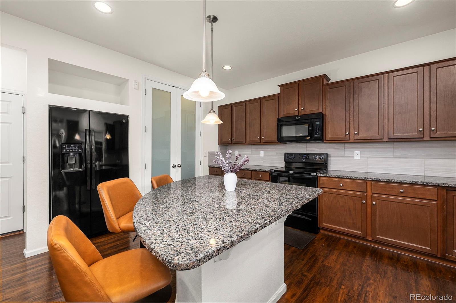 5012 Ridgewood Drive