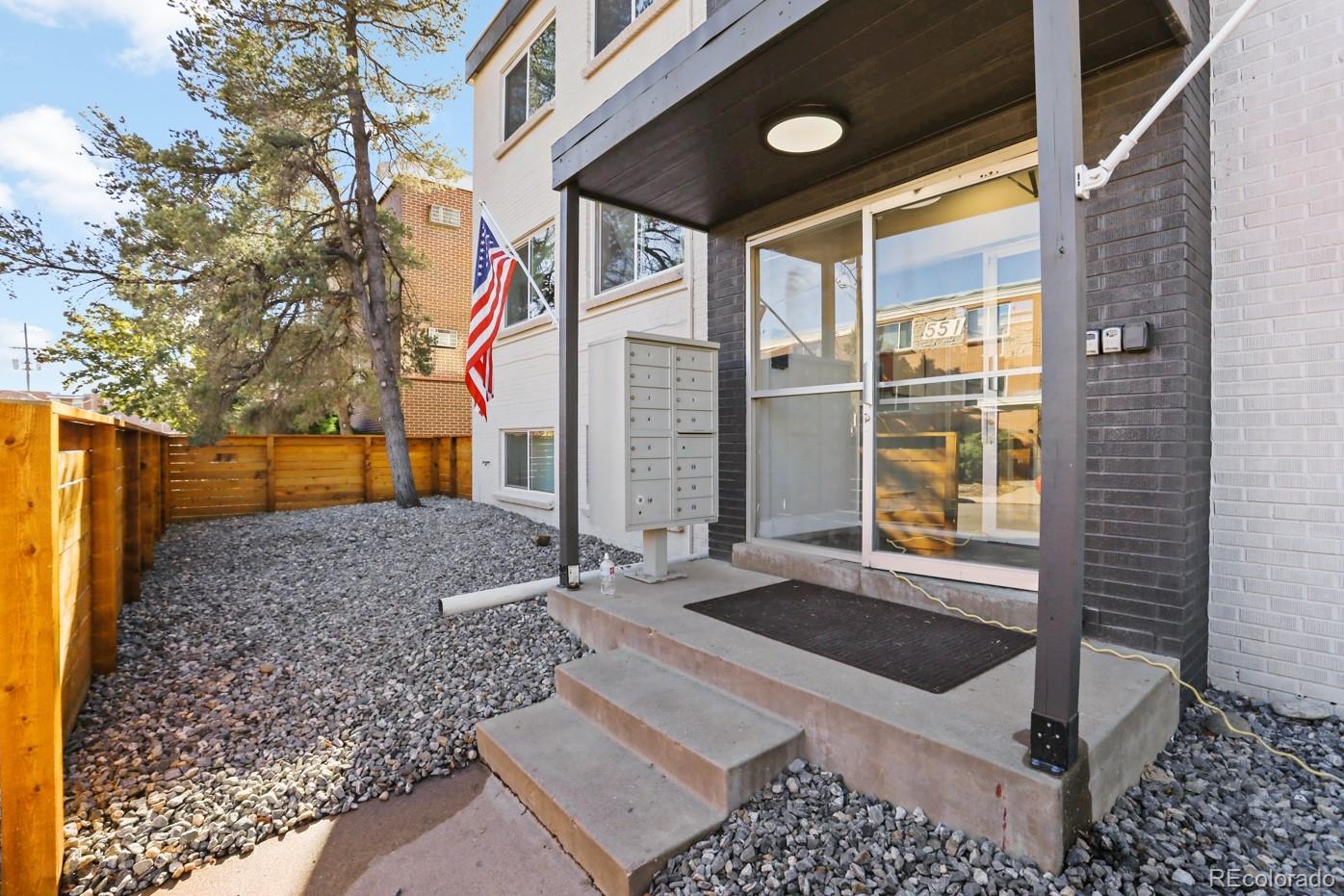 551 S Fairfax Street