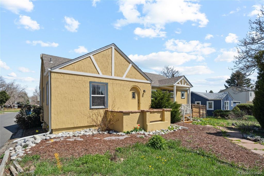 Photo of 3010 Pierce Street, Wheat Ridge, CO 80214 (MLS # 9253653)