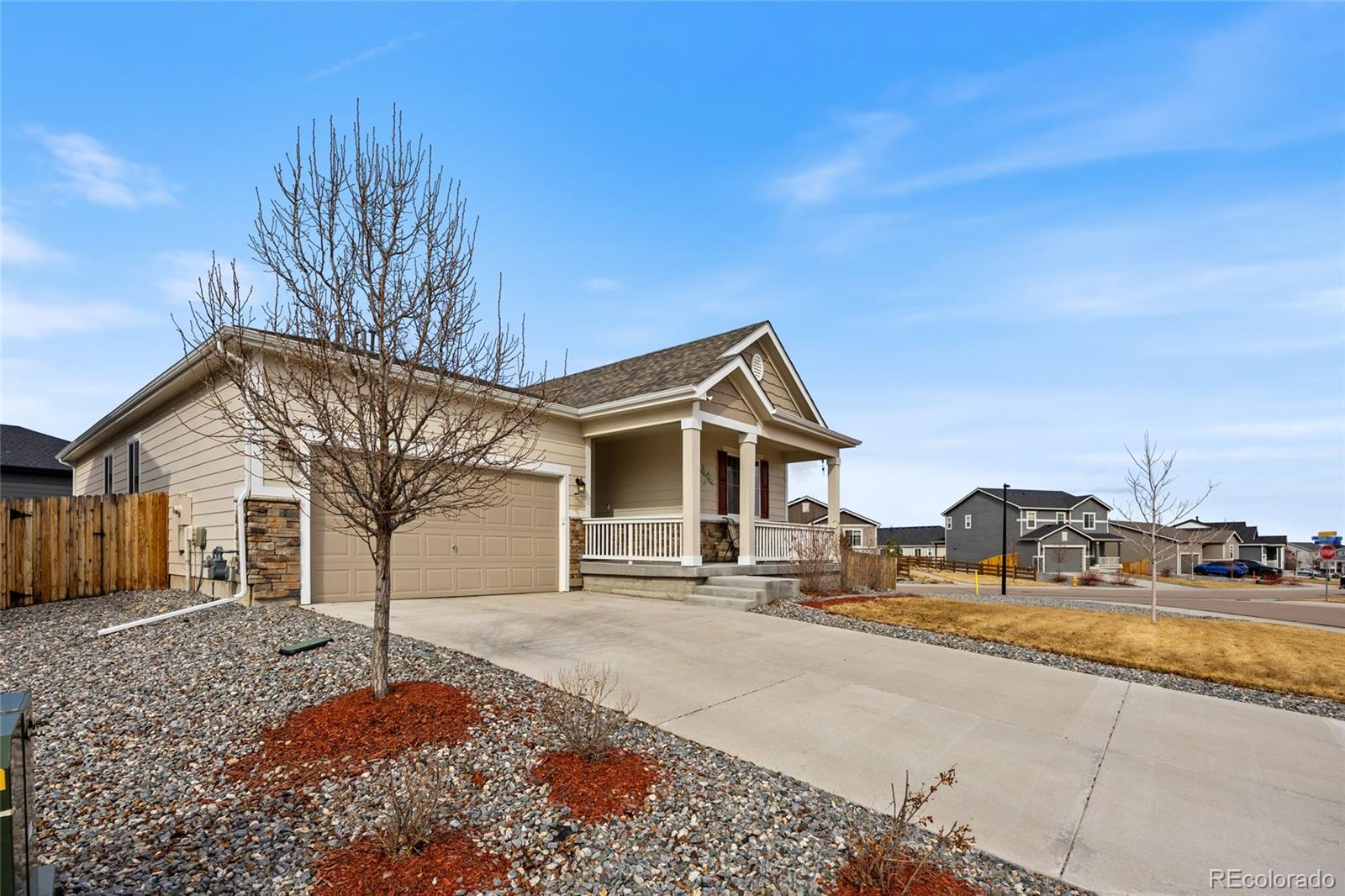 405 Vista Cliff Court