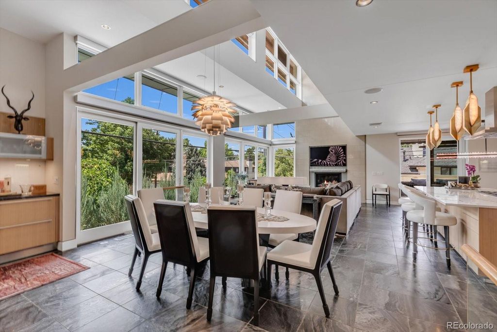 Photo of 301 Monroe Street, Denver, CO 80206 (MLS # 1515919)