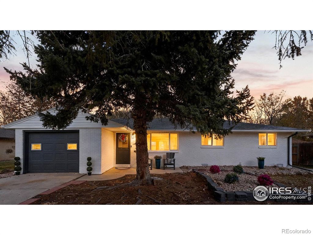 Photo of 1144 Vivian Street, Longmont, CO 80501 (MLS # IR1047088)