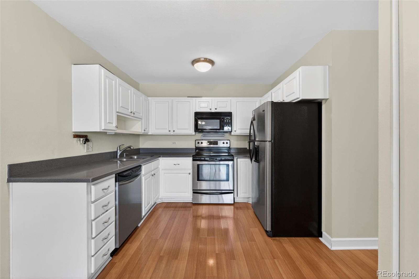 720 S Clinton Street B1