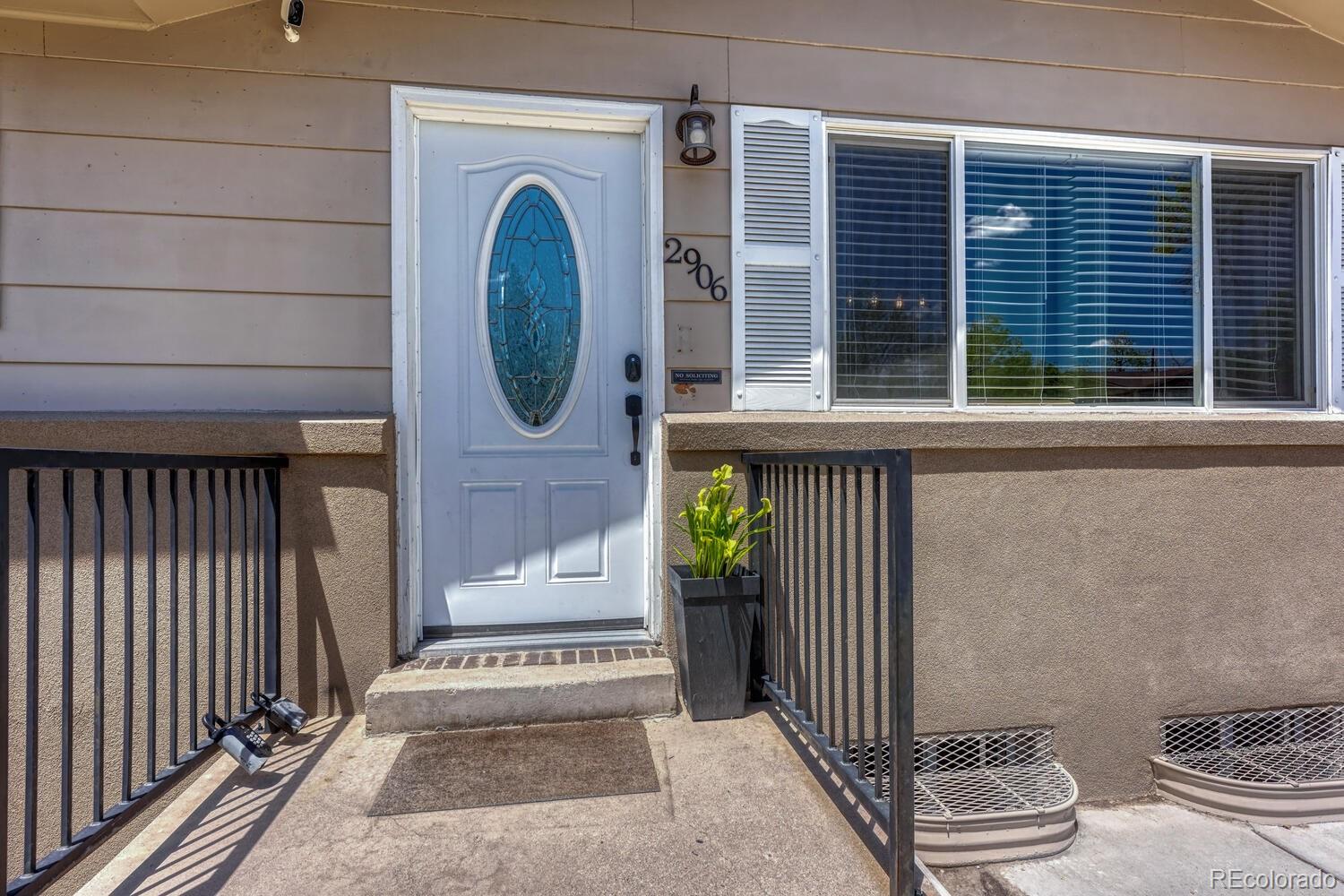 2906 Cabrillo Circle