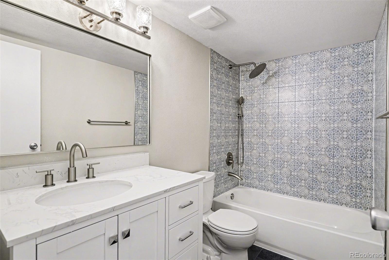 2120 S Vaughn Way 102F