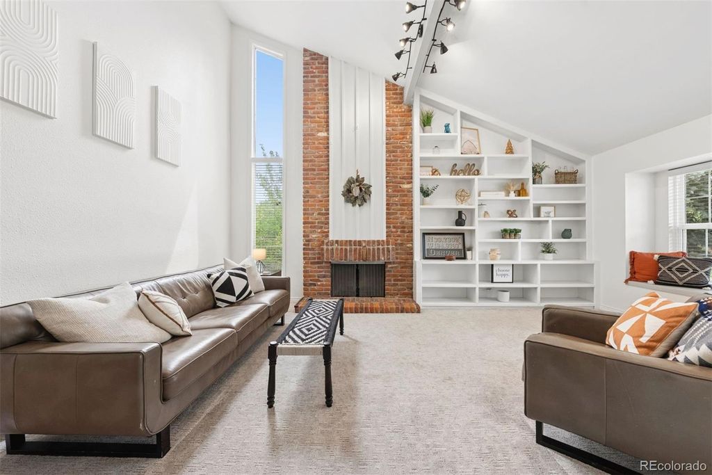 Photo of 7626 S Willow Way, Centennial, CO 80112 (MLS # 8189025)