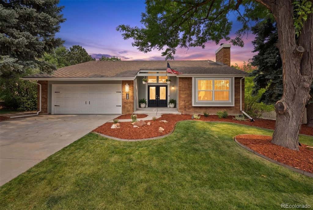 Photo of 7626 S Willow Way, Centennial, CO 80112 (MLS # 8189025)