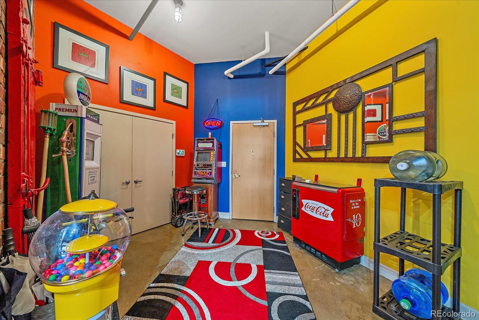 2500 Walnut Street 202