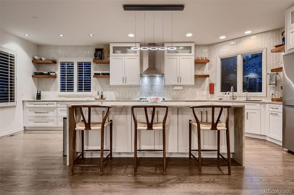 Photo of 66 Blue Heron Lane, Greenwood Village, CO 80121 (MLS # 5737748)