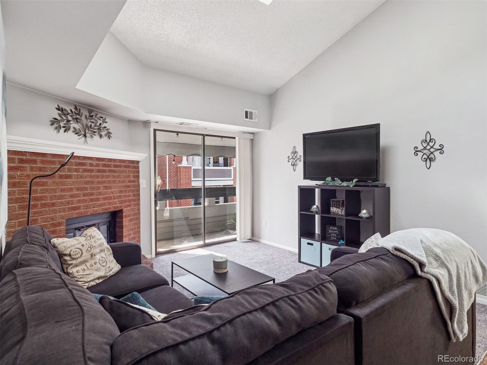 14439 E 1st Drive C11