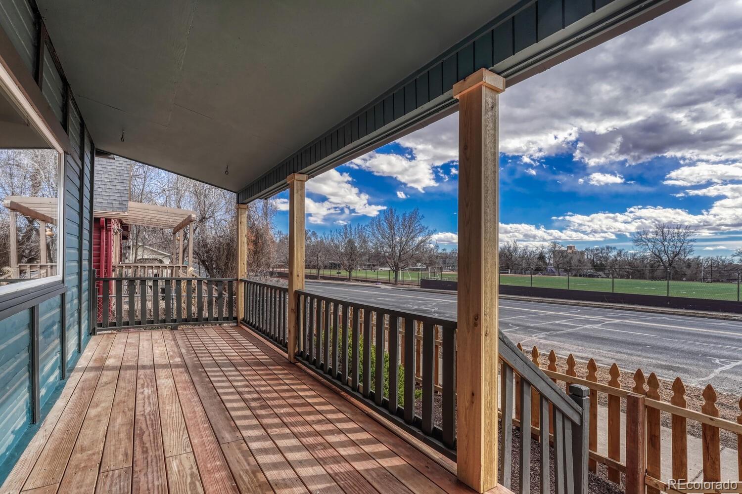 422 E Boulder Street