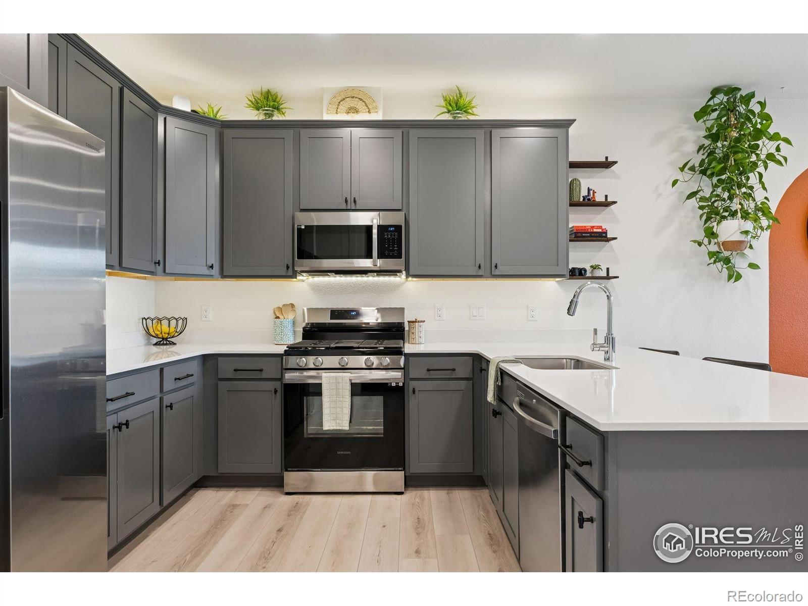 1922 Naturita Street