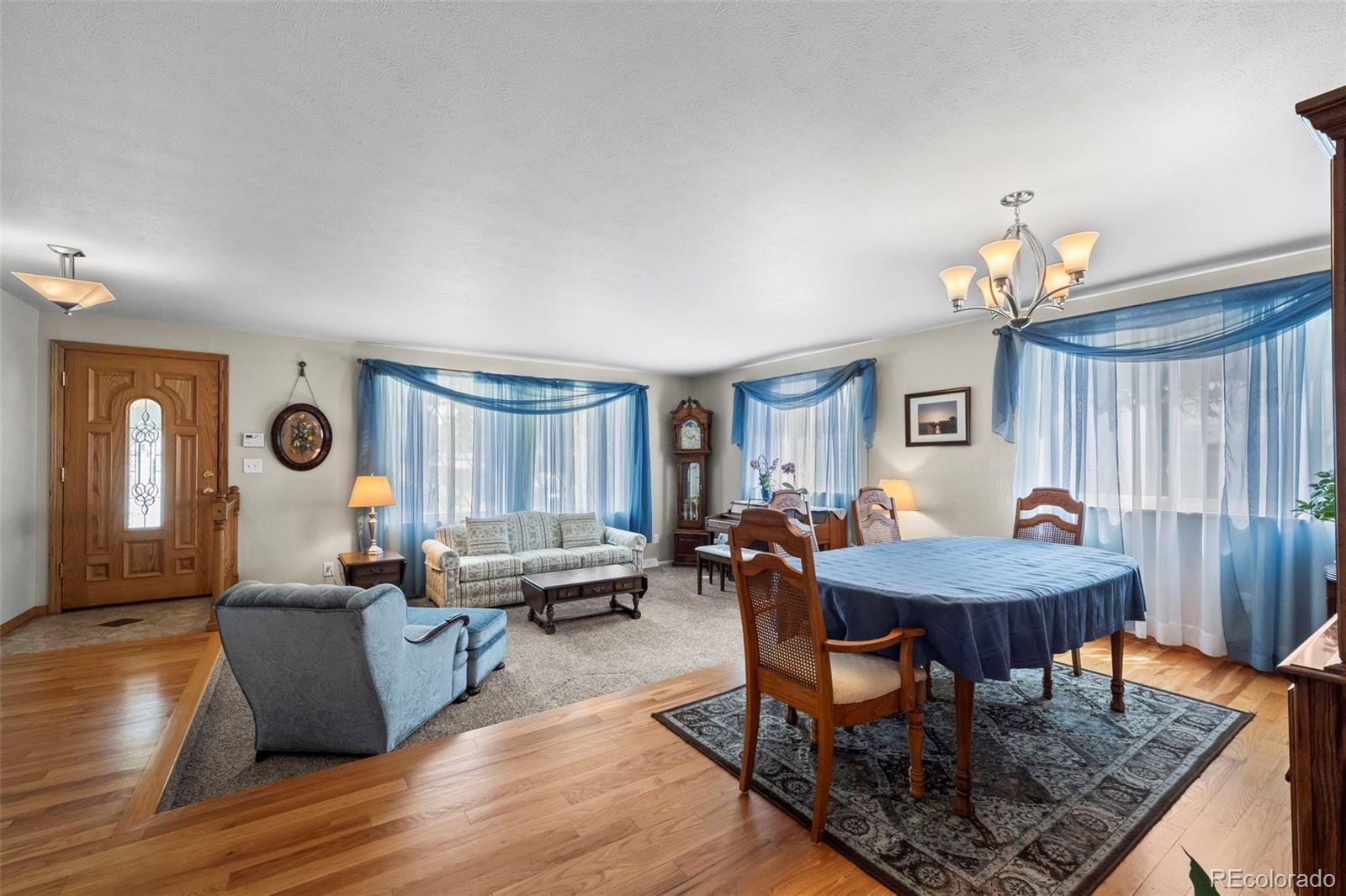 8427 Zephyr Court
