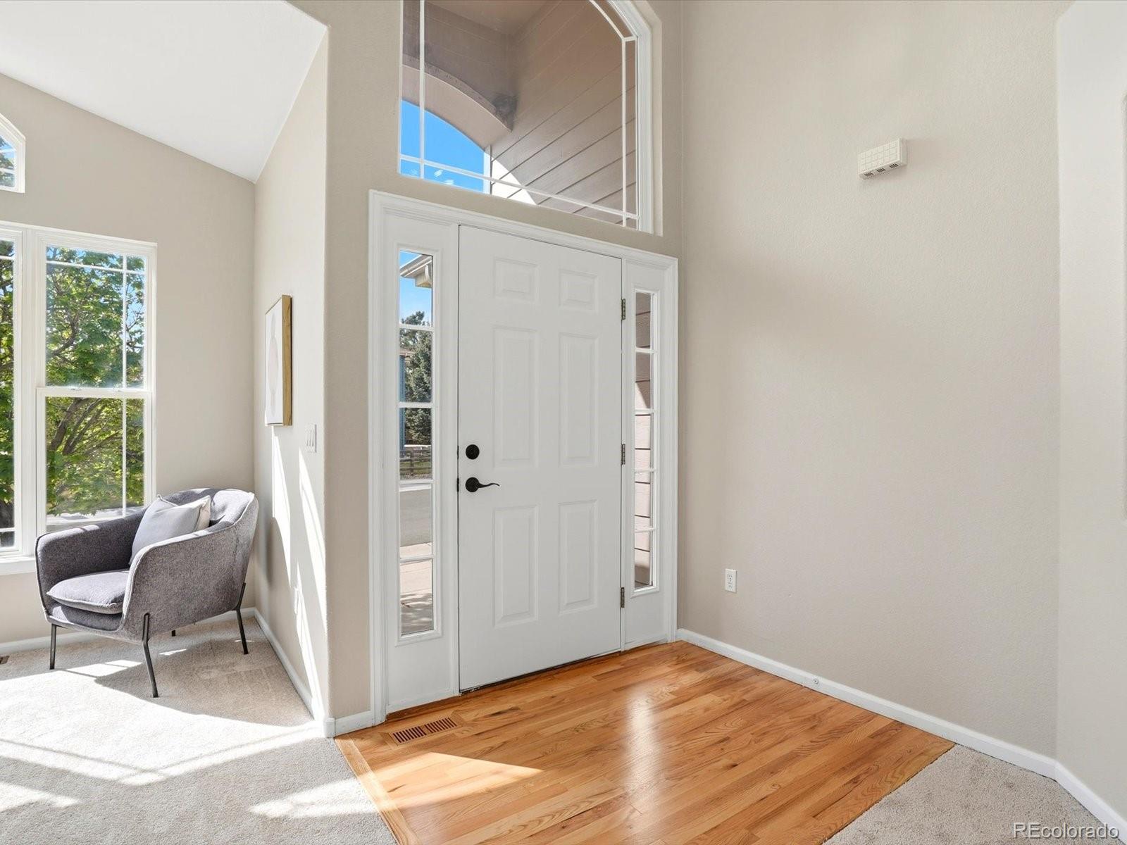 9729 Hummingbird Place