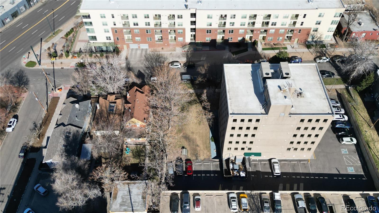 2743-2749 Bryant Street