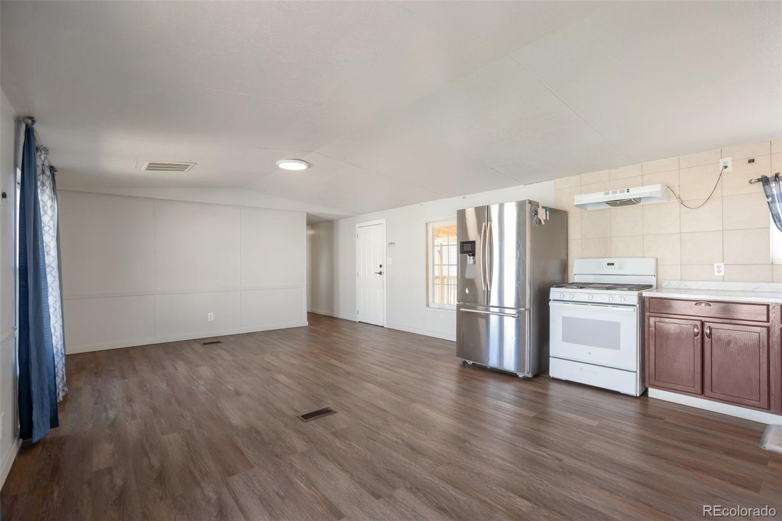 4211 E 100th Ave Lot 305