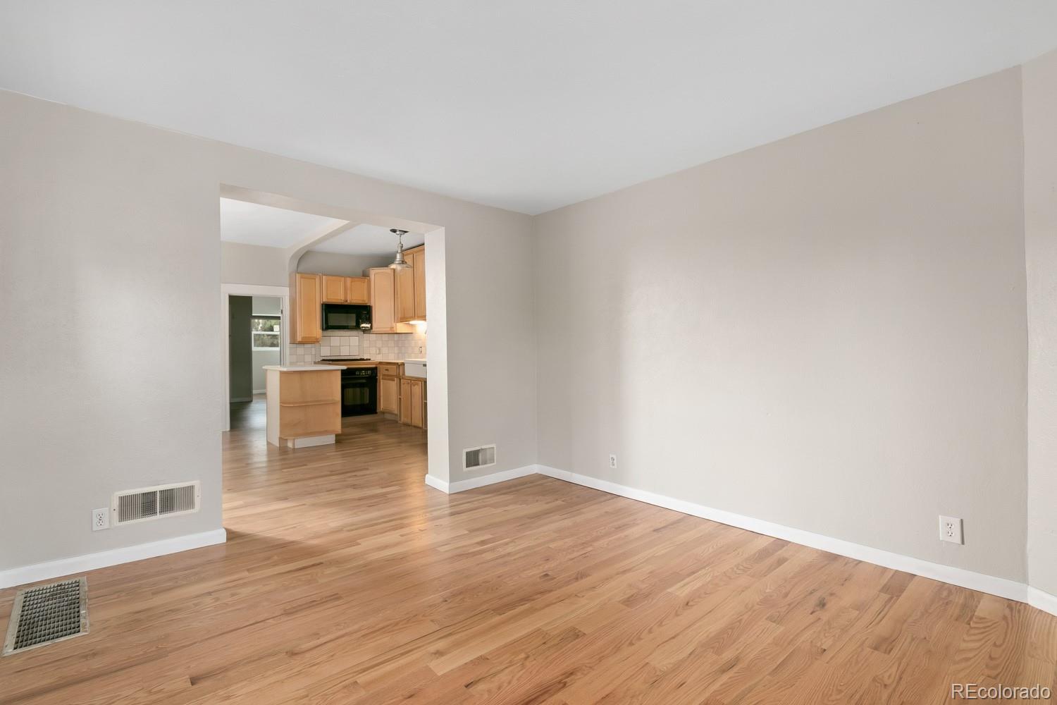 541-543 Logan Street