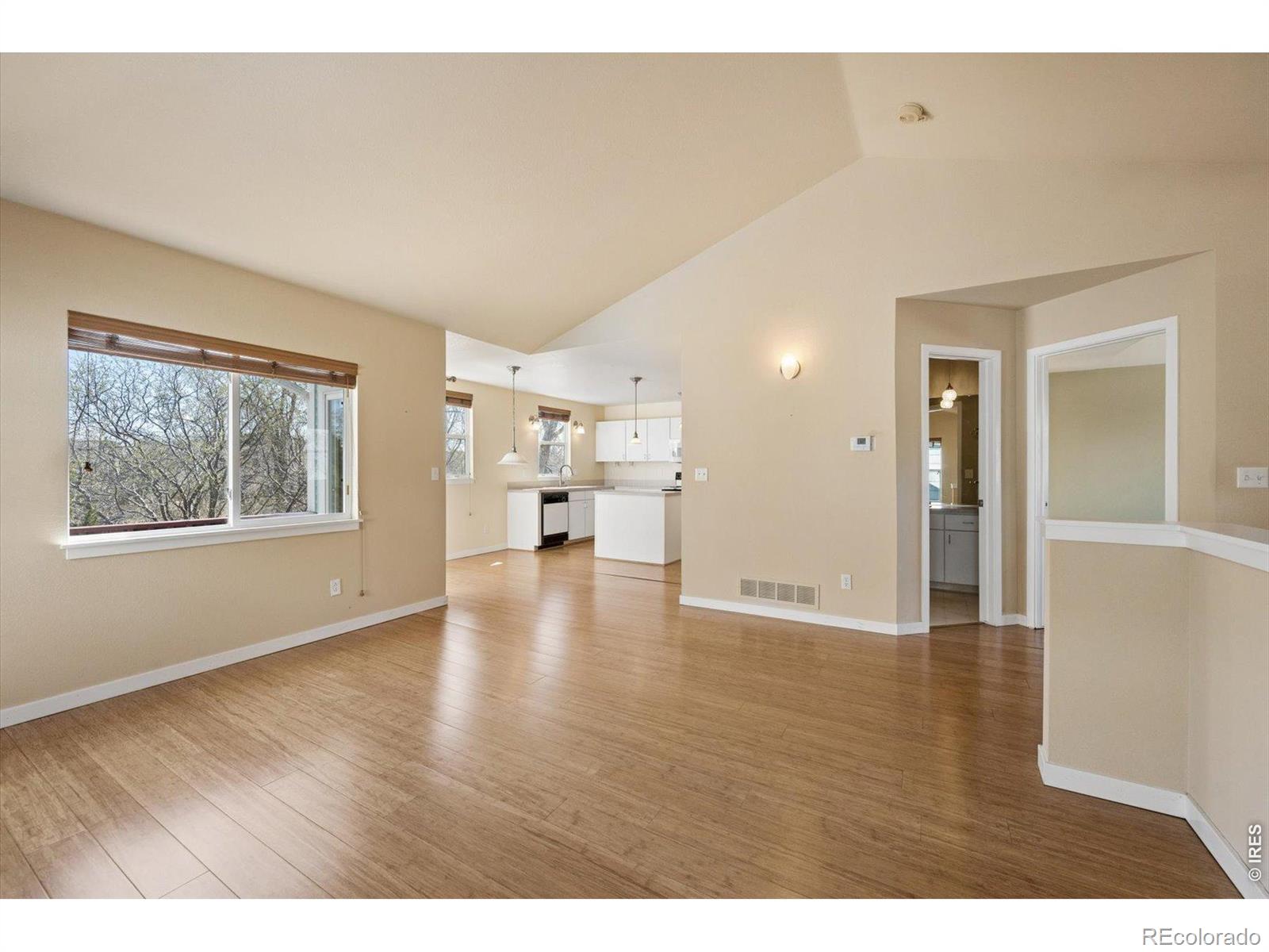 819 Thornwood Circle