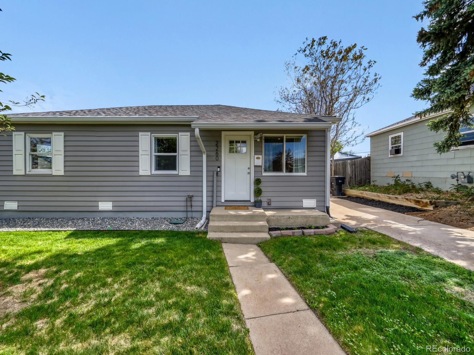 2260 Hoyt Drive