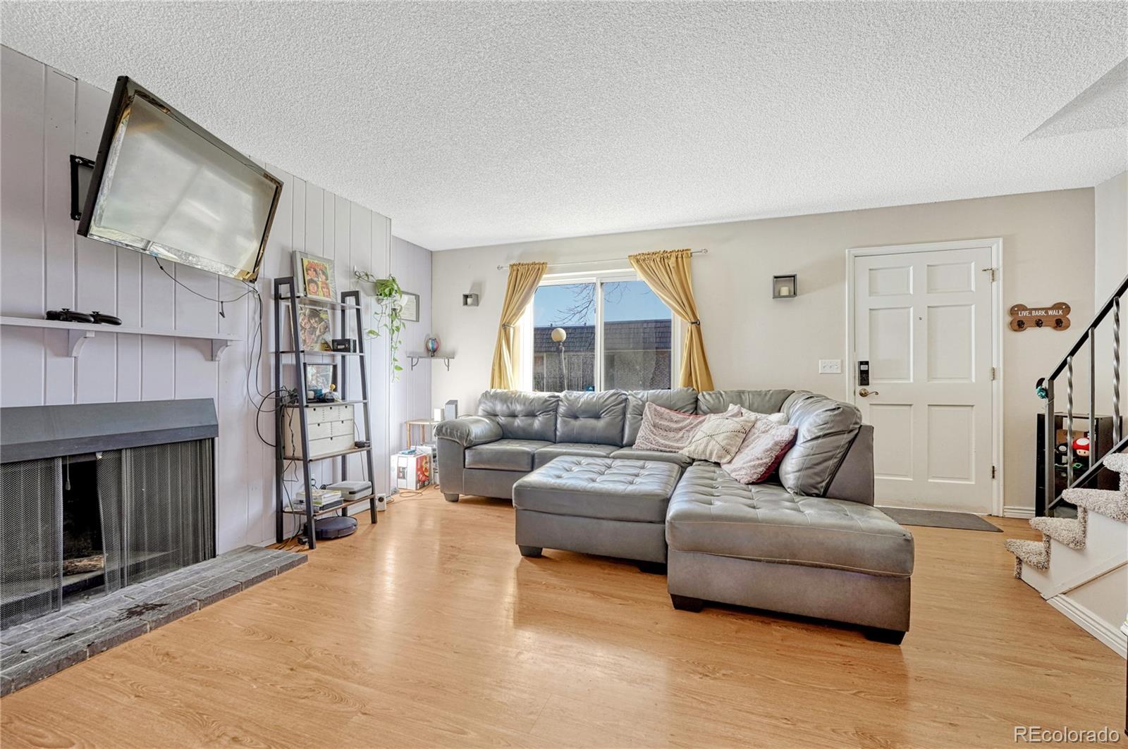 4587 S Lowell Boulevard