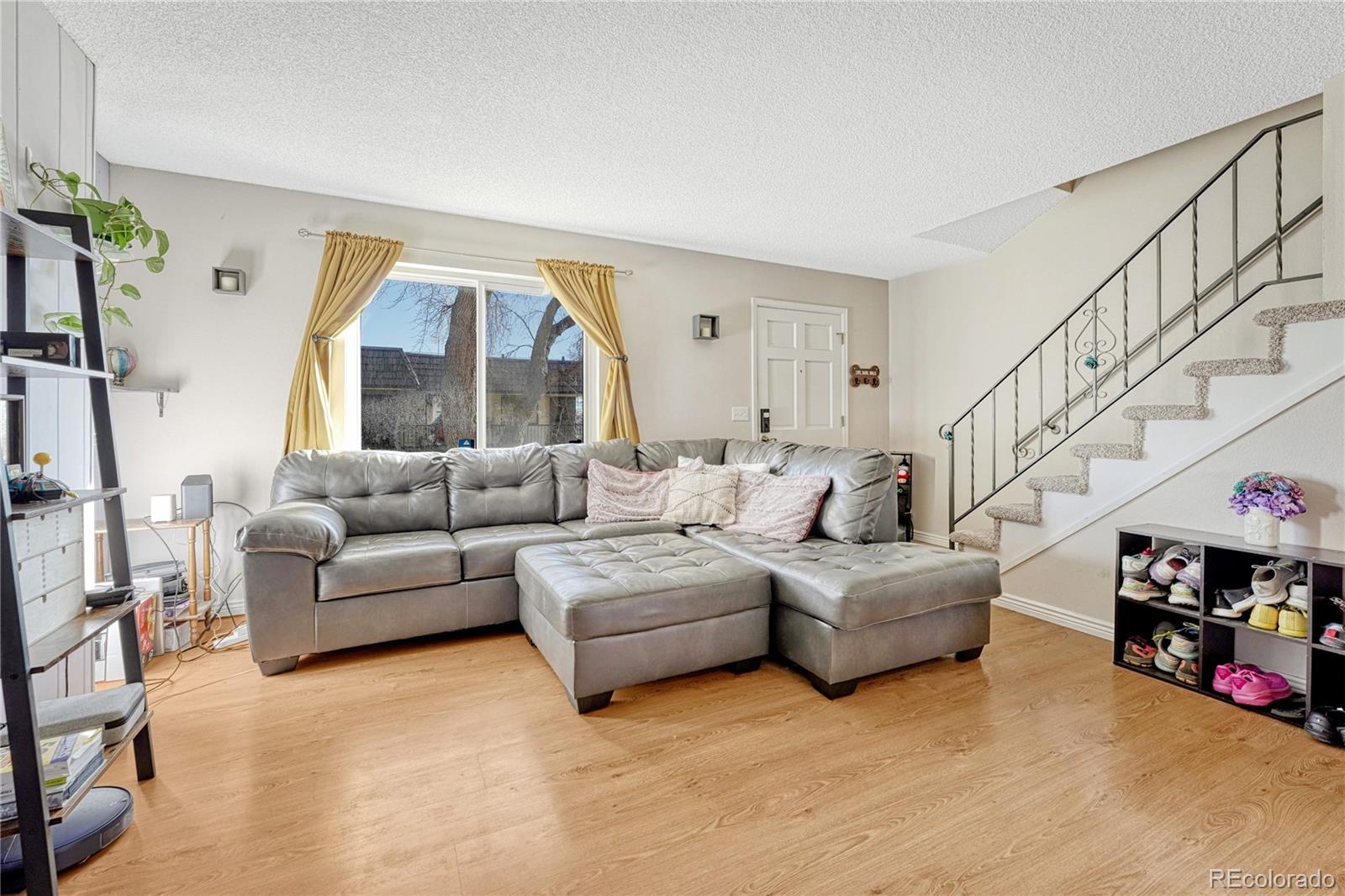 4587 S Lowell Boulevard