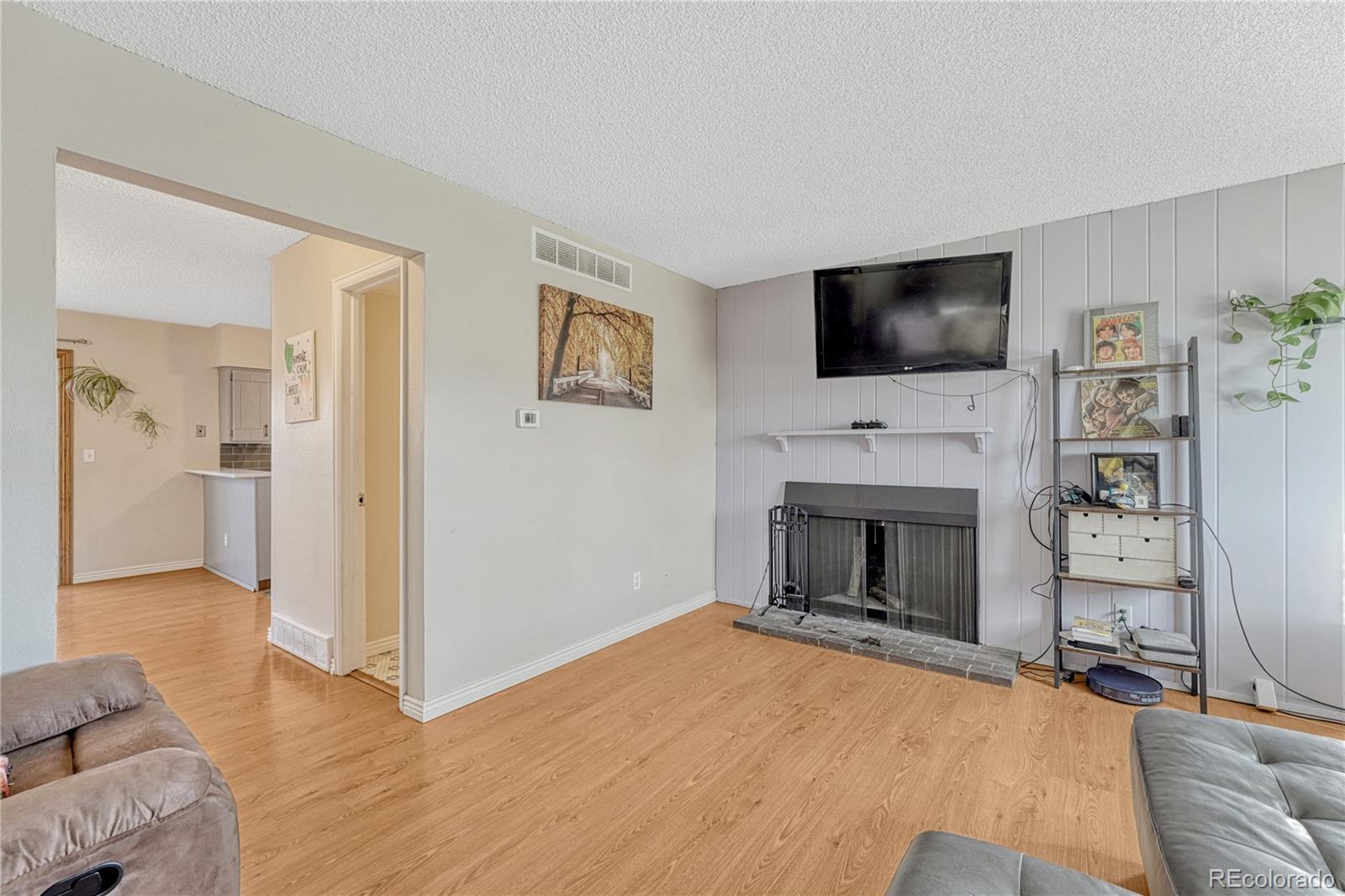 4587 S Lowell Boulevard