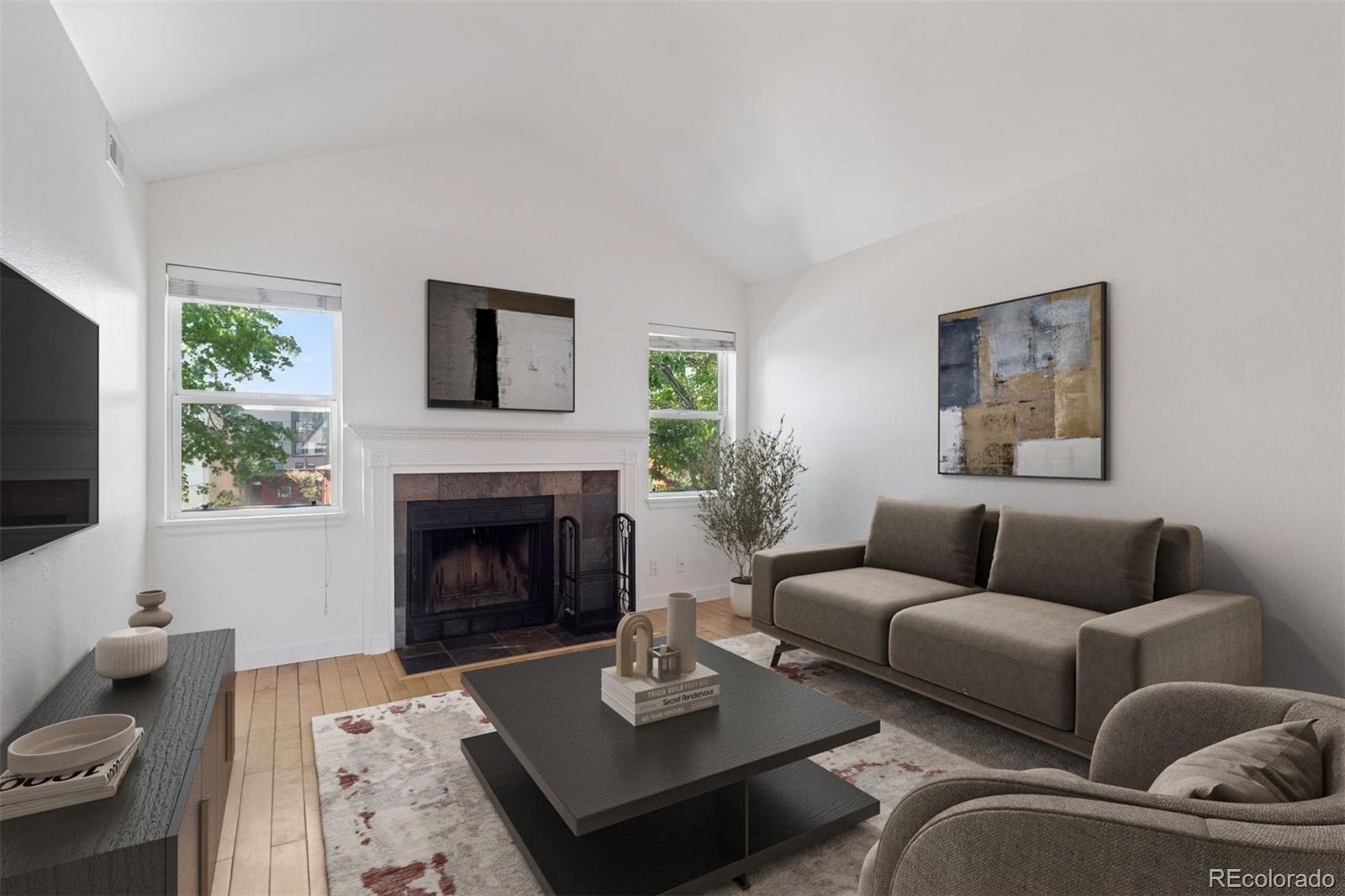 11 W Ellsworth Avenue 22