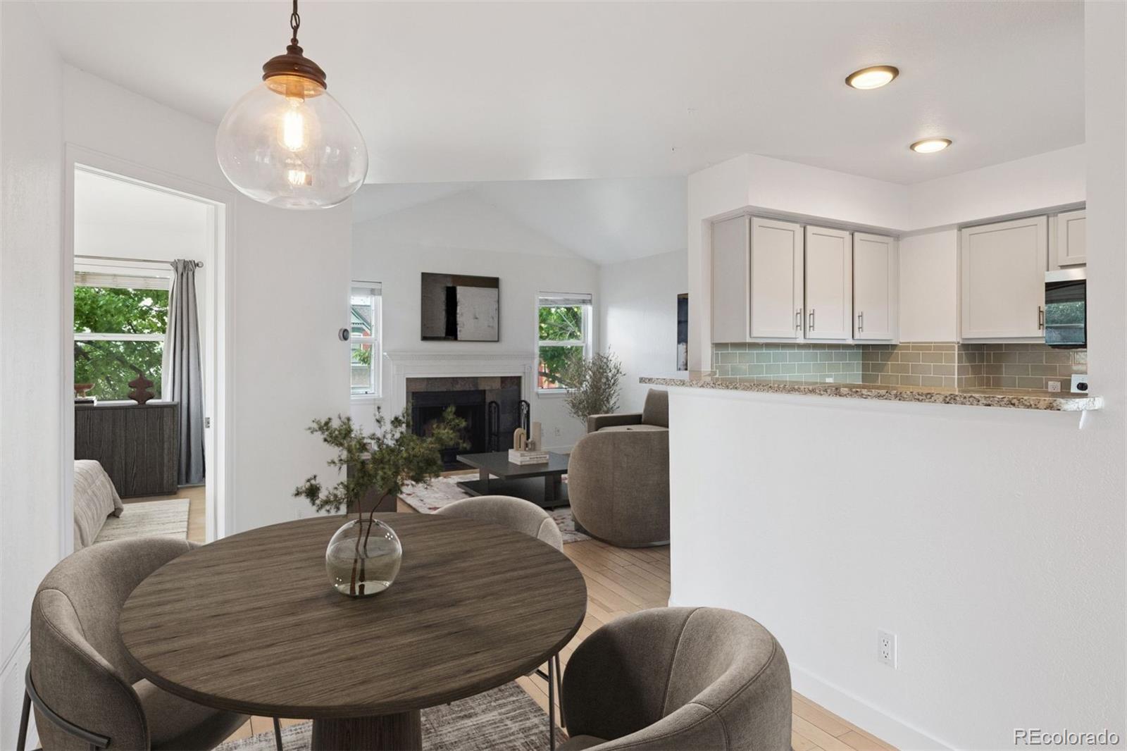 11 W Ellsworth Avenue 22