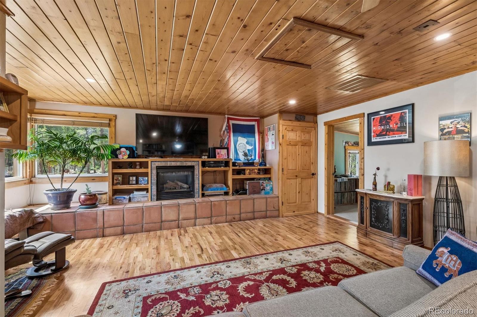 83 Ridge Way