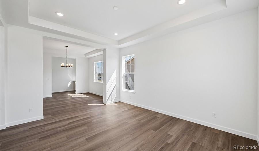 1667 Green Fern Point