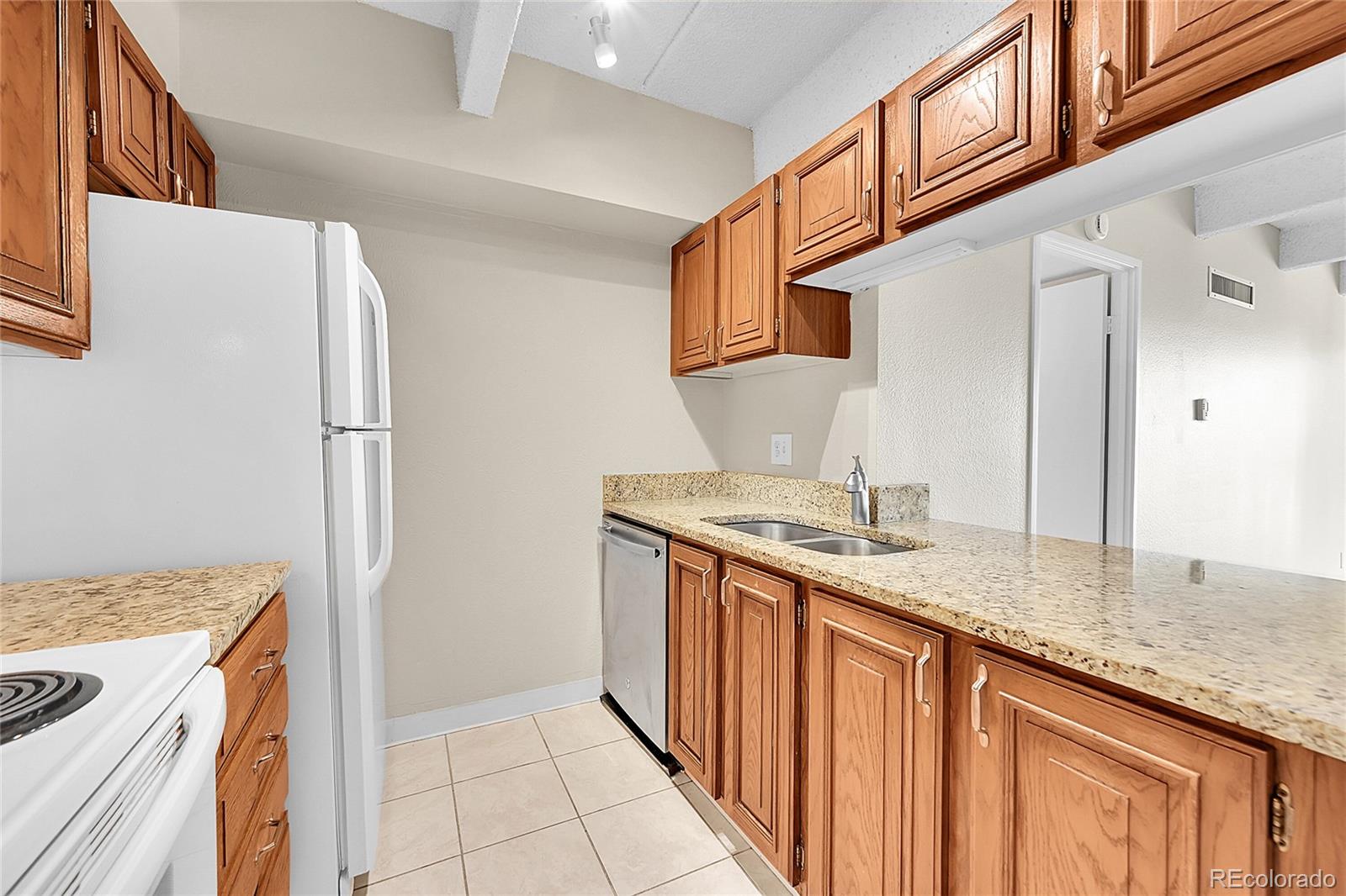 777 N Washington Street 1005