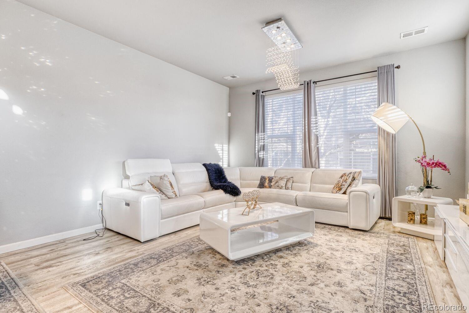 1871 S Buchanan Circle