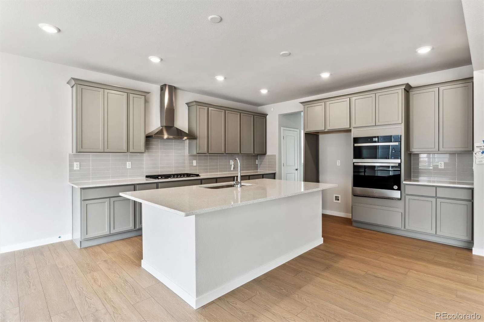 2560 Bailey Lane