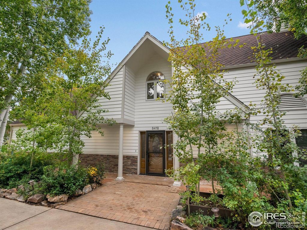 Photo of 8418 Stirrup Lane, Longmont, CO 80503 (MLS # IR1045533)