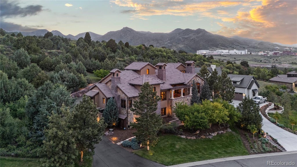 Photo of 8245 Raphael Lane, Littleton, CO 80125 (MLS # 7940117)
