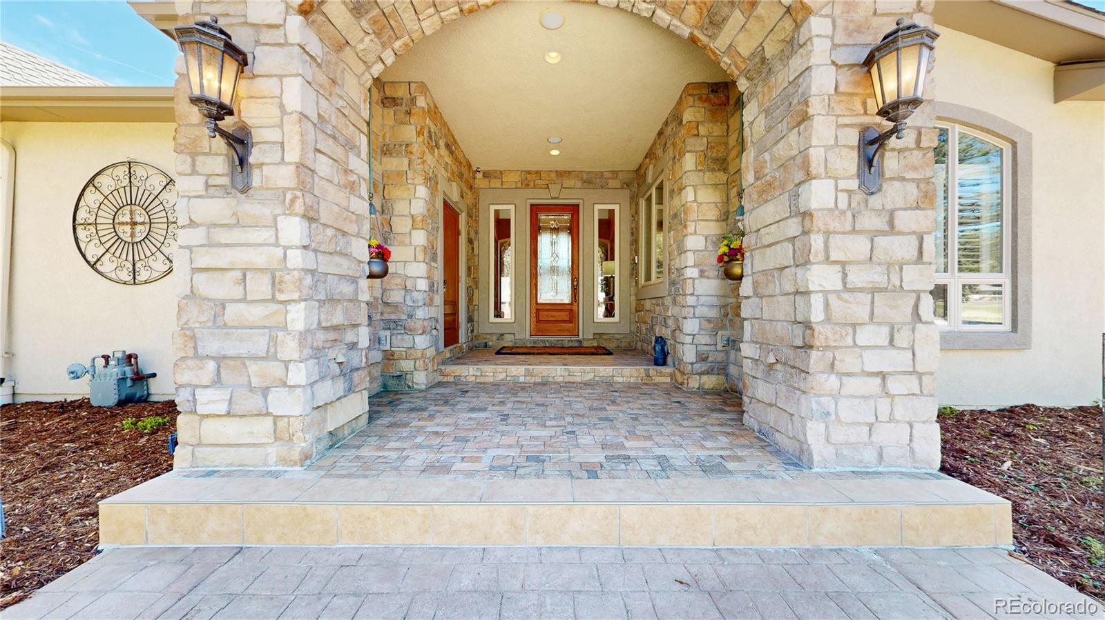425 Tam O Shanter Way