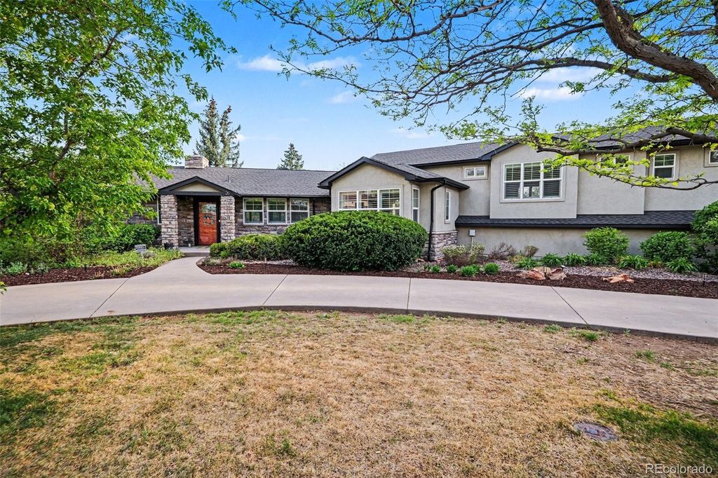 Photo of 26 Lindenwood Drive, Littleton, CO 80120 (MLS # 7733721)