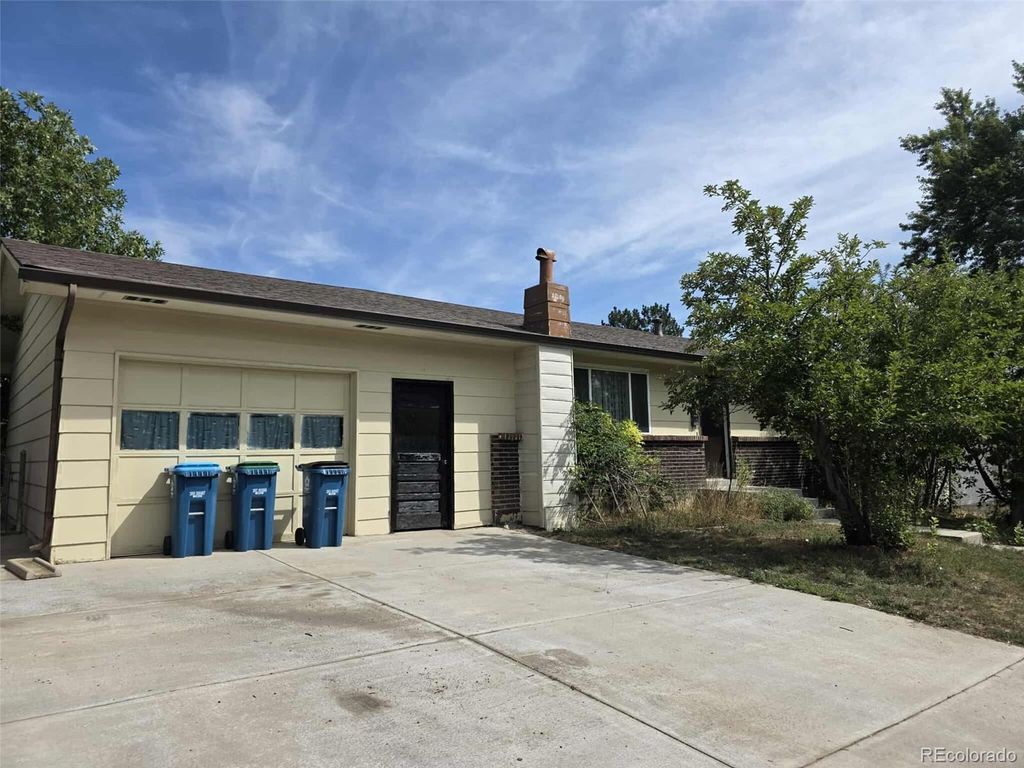 Photo of 1610 Longs Peak Drive, Louisville, CO 80027 (MLS # 8900419)