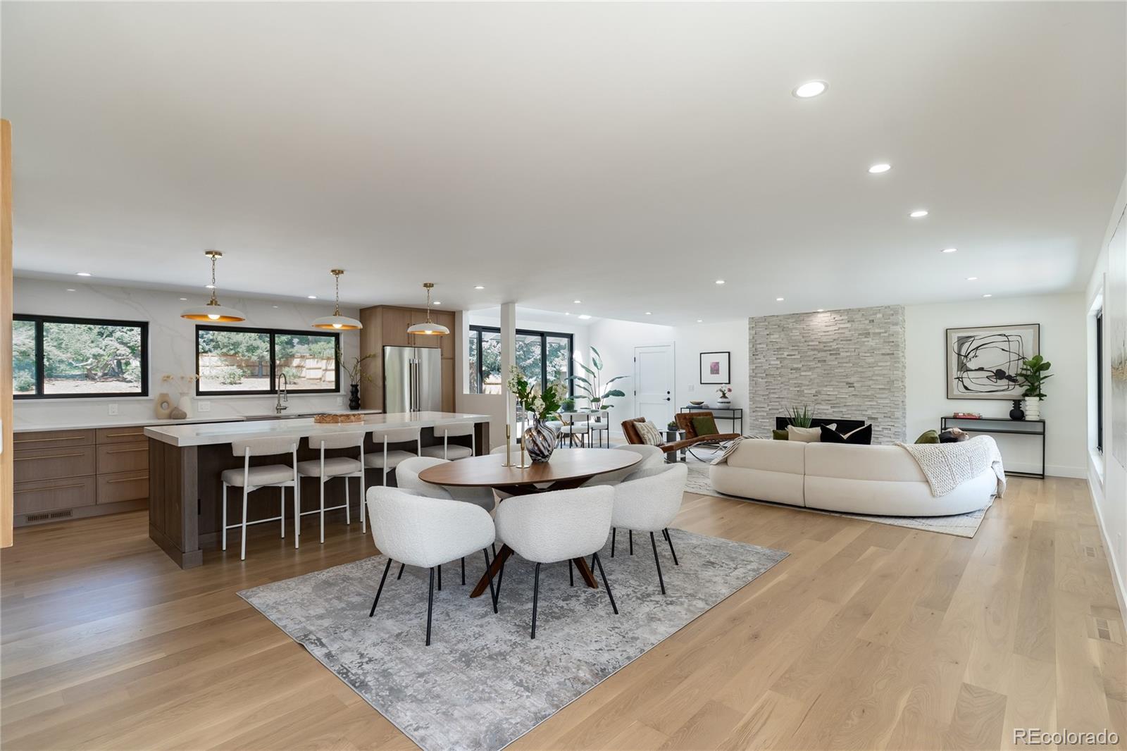 1555 Crestridge Drive