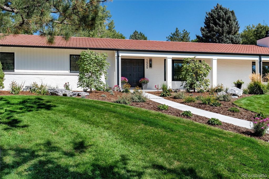 Photo of 1555 Crestridge Drive, Greenwood Village, CO 80121 (MLS # 8872319)