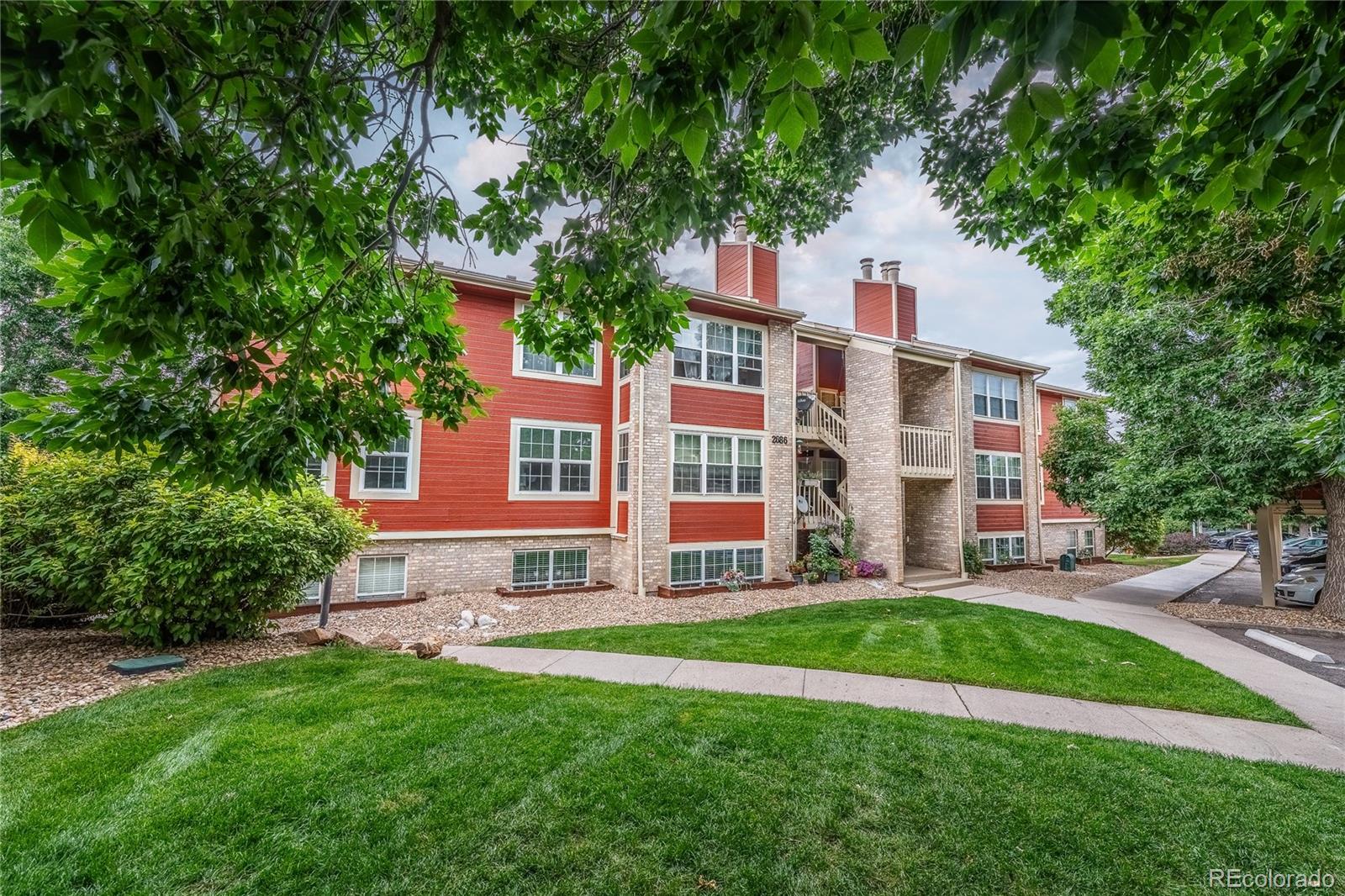 2686 E Otero Place 10