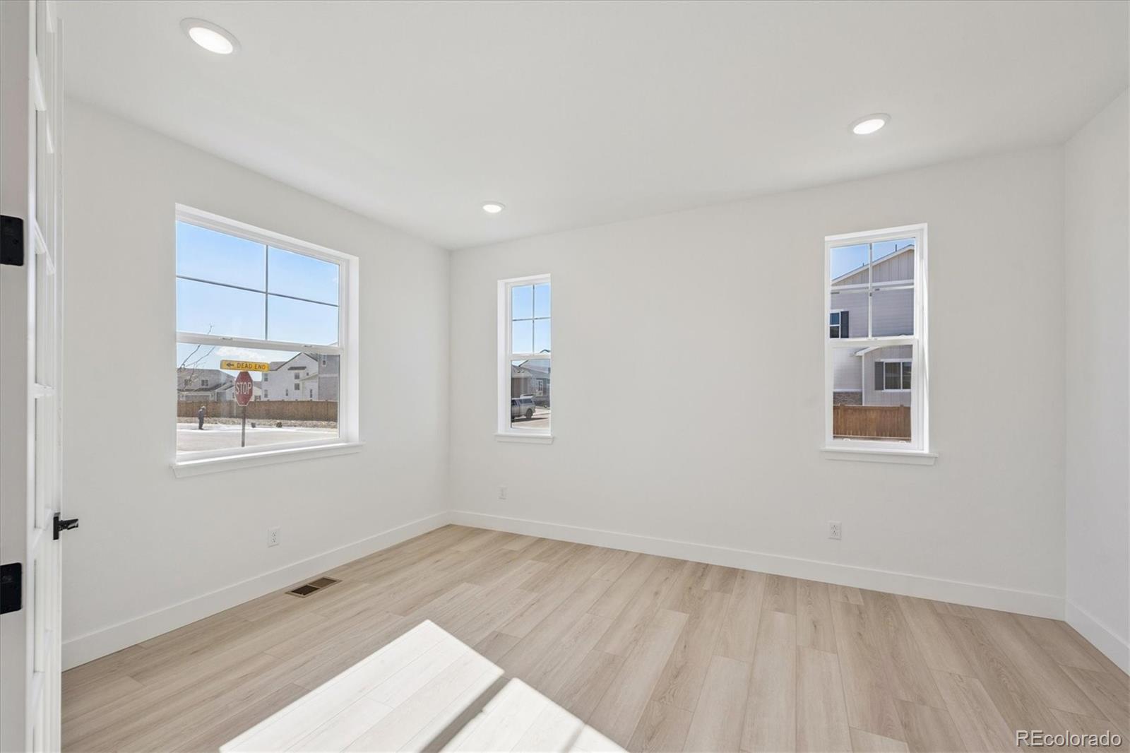 7127 E 126th Place
