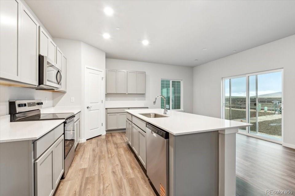 9444 Danube Street, Commerce City, CO, 80022 4 9444 Danube Street