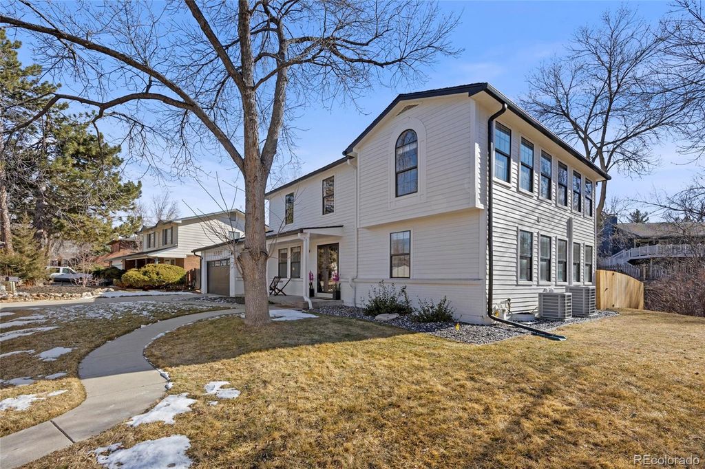 Photo of 5984 S Monaco Way, Centennial, CO 80111 (MLS # 9595640)