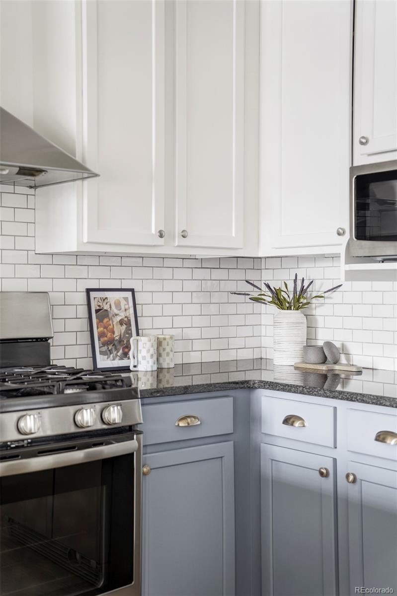 1313 S Clarkson Street 208