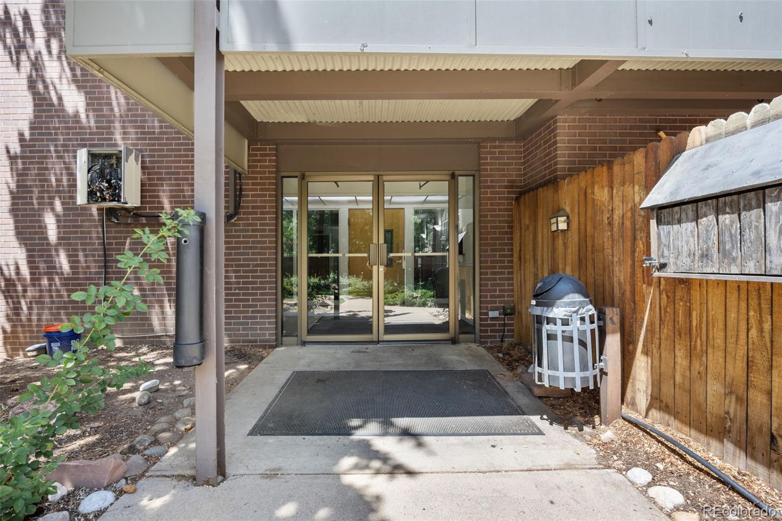 2227 Canyon Boulevard 261B